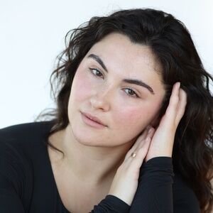 Meet your Posher, Chloe